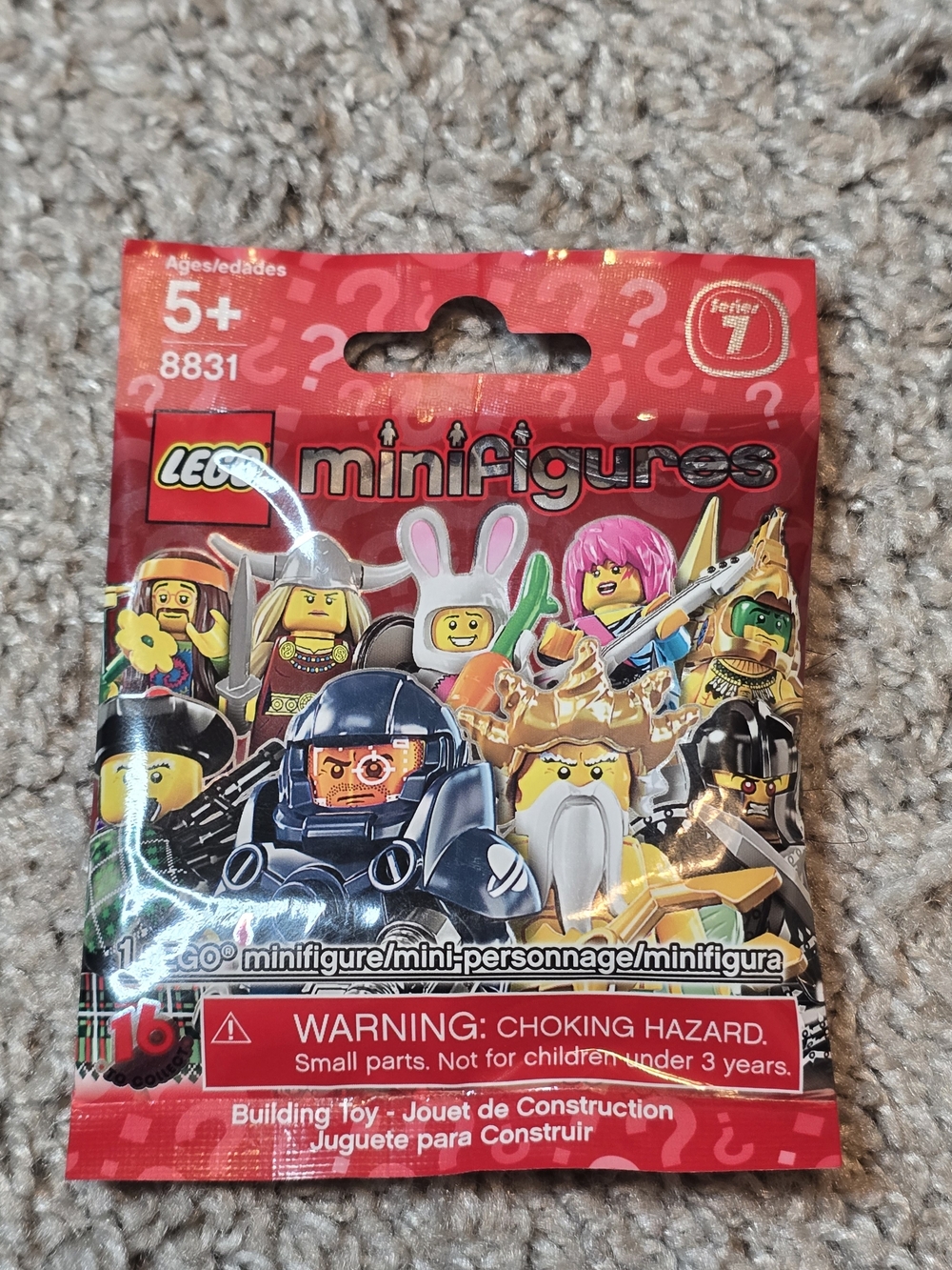 Original LEGO Collectible Minifigures Series 7 (Set 8831) blind bag from 2012.